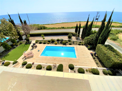 4 Bedroom Beachfront Villa  in Larnaca