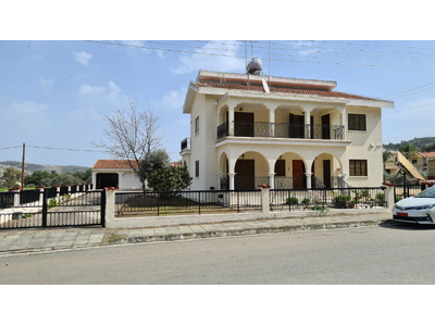 Detached House For Sale in Larnaca